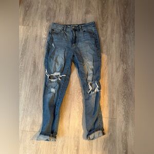 KanCan Womans Relaxed Distressed Denim Jeans